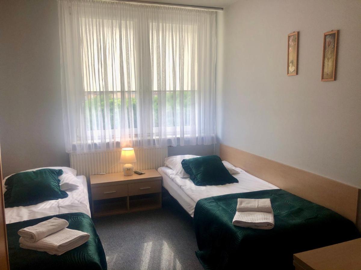 Hotel Sosnowe Zacisze Kleosin Esterno foto